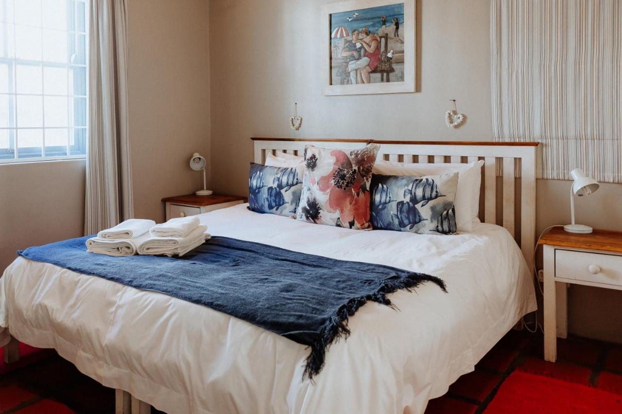 Apartment Sweet Dreams *